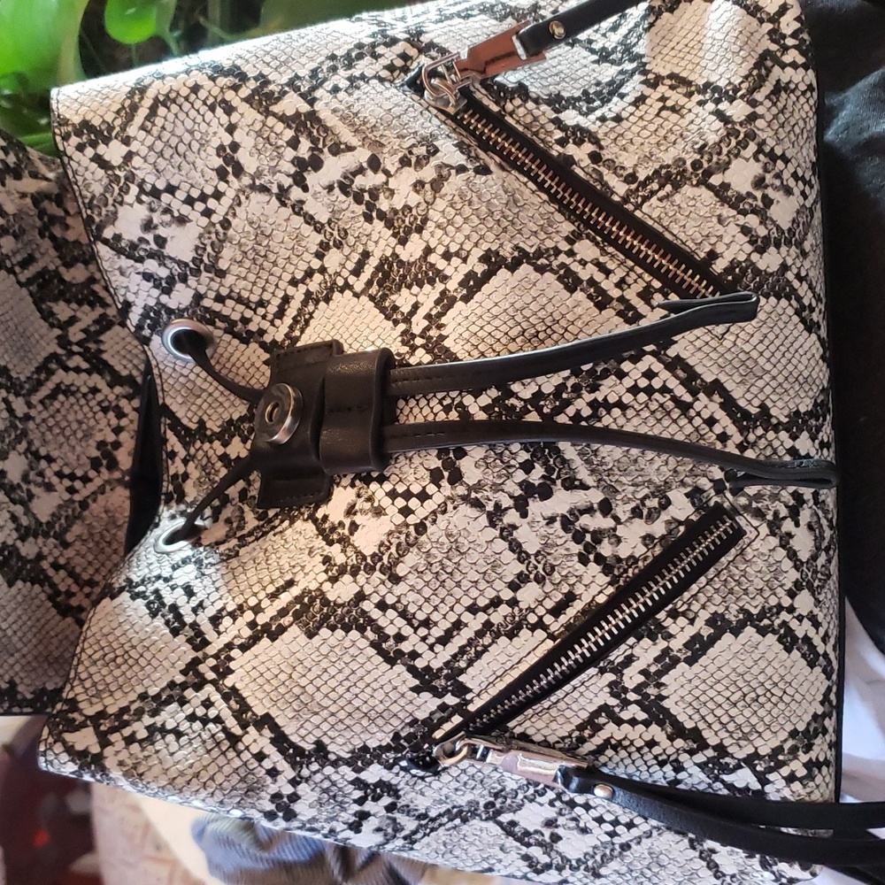 Purse - Picture 6 of 6
